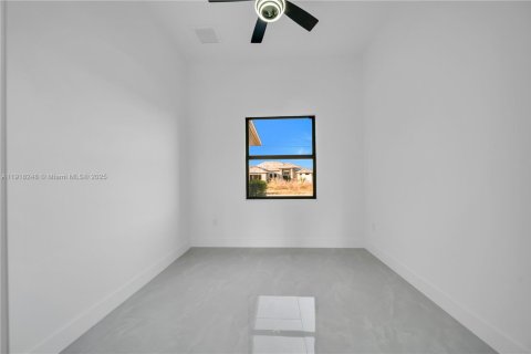 Купить виллу или дом в Лихай-Эйкерс, Флорида 3 спальни, № 1973039 - фото 17