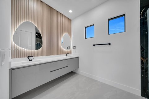 Купить виллу или дом в Лихай-Эйкерс, Флорида 3 спальни, № 1973039 - фото 16