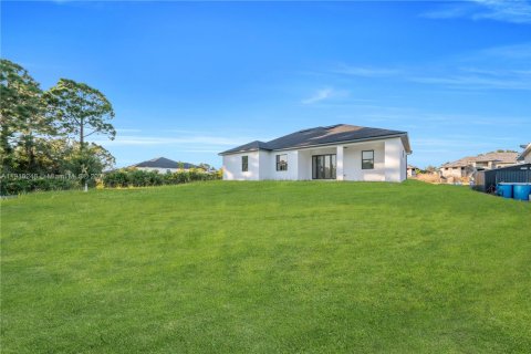 Купить виллу или дом в Лихай-Эйкерс, Флорида 3 спальни, № 1973039 - фото 19