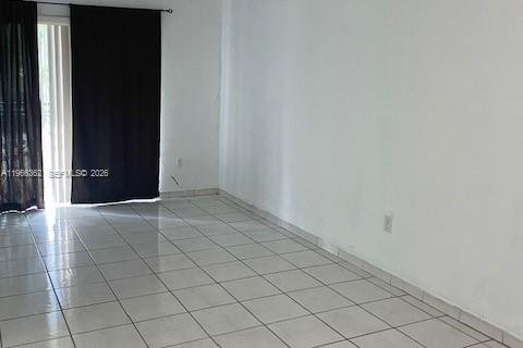 Снять в аренду кондоминиум в Майами, Флорида 2 спальни, 64.1м2, № 2033252 - фото 14