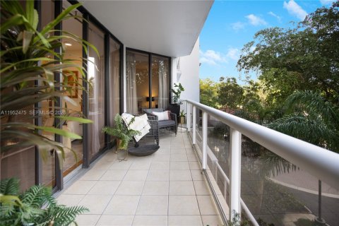 Купить кондоминиум в Авентура, Флорида 2 спальни, 121.7м2, № 2025216 - фото 16