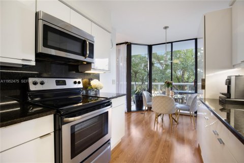 Купить кондоминиум в Авентура, Флорида 2 спальни, 121.7м2, № 2025216 - фото 7