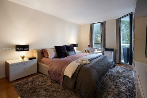 Кондоминиум с 2 спальнями в Авентура, Флорида № 2025216