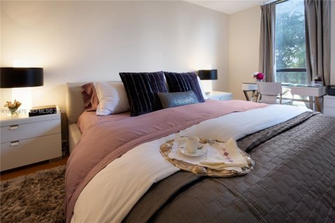 Купить кондоминиум в Авентура, Флорида 2 спальни, 121.7м2, № 2025216 - фото 3