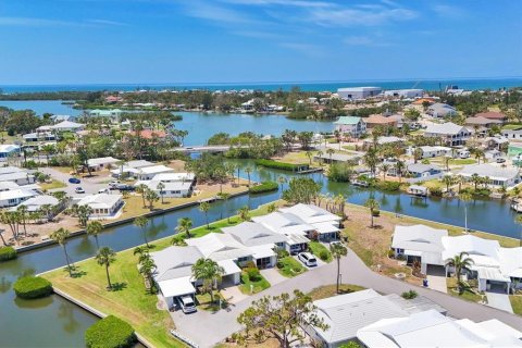 Casa en venta en Nokomis, Florida, 2 dormitorios, 117.06 m2 № 1751015 - foto 1