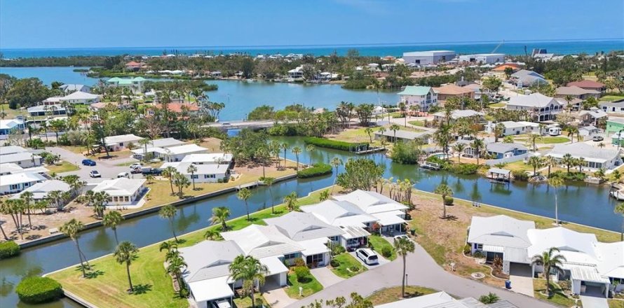 Casa en Nokomis, Florida 2 dormitorios, 117.06 m2 № 1751015