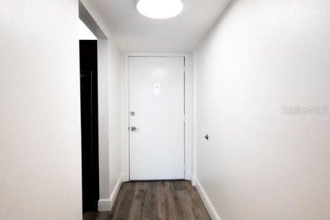 Copropriété à louer à South Pasadena, Floride: 3 chambres, 118.45 m2 № 2308295 - photo 3