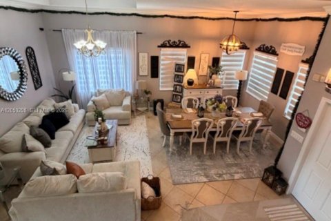 House in Homestead, Florida 4 bedrooms, 260.13 sq.m. № 2185532 - photo 6