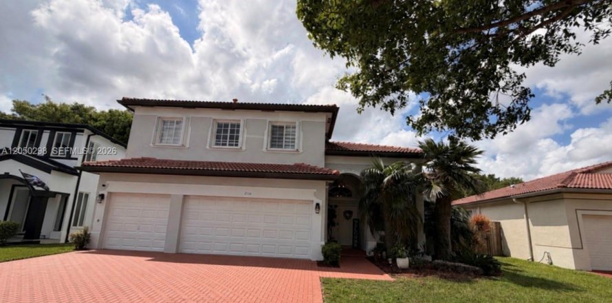 House in Homestead, Florida 4 bedrooms, 260.13 sq.m. № 2185532