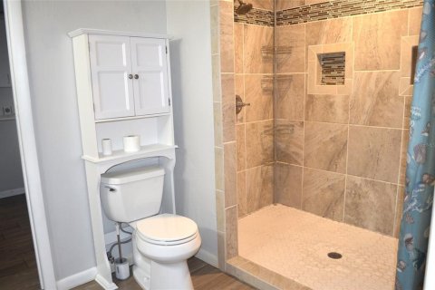 House in Gainesville, Florida 5 bedrooms, 258.92 sq.m. № 1828139 - photo 18