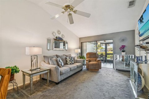Condo in Bradenton, Florida, 2 bedrooms  № 1844895 - photo 7
