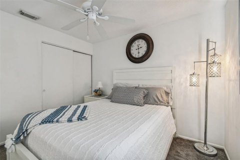 Condo in Bradenton, Florida, 2 bedrooms  № 1844895 - photo 14