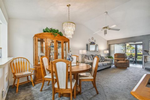 Condo in Bradenton, Florida, 2 bedrooms  № 1844895 - photo 5