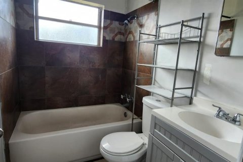 Casa en venta en Casselberry, Florida, 2 dormitorios, 60.39 m2 № 2145499 - foto 9