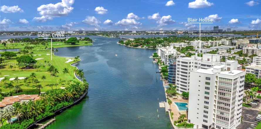 Condominio en Bay Harbor Islands, Florida, 2 dormitorios  № 2055146