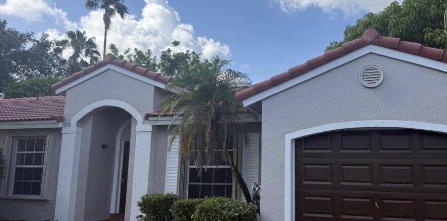 Villa ou maison à Fort Lauderdale, Floride 3 chambres, 132.94 m2 № 2086473