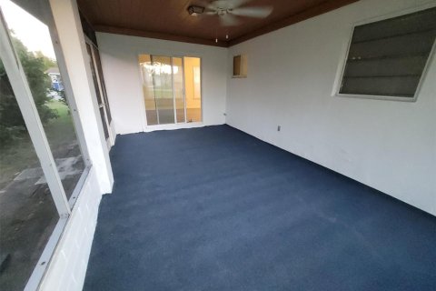 House in Fort Myers, Florida 2 bedrooms, 81.66 sq.m. № 2087899 - photo 14