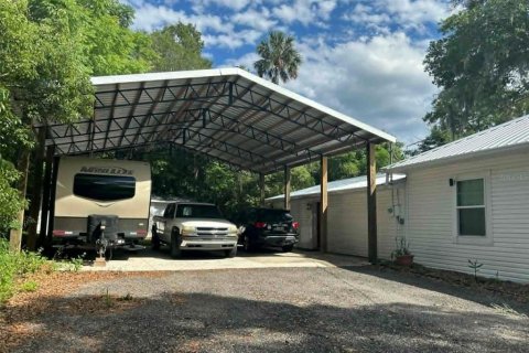 House in DeLand, Florida 2 bedrooms, 135.08 sq.m. № 2239330 - photo 6