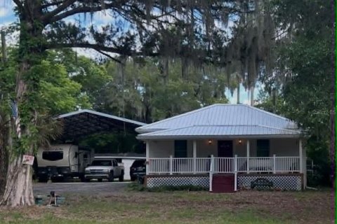 House in DeLand, Florida 2 bedrooms, 135.08 sq.m. № 2239330
