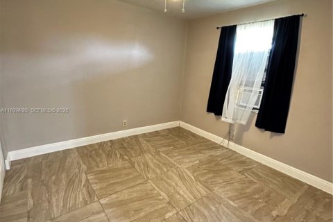 Appartement à louer à Pompano Beach, Floride: 2 chambres, 74.32 m2 № 1991612 - photo 4