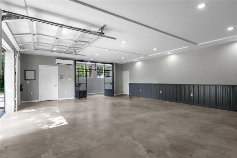 Propiedad comercial en alquiler en Gainesville, Florida, 97.36 m2 № 1688074 - foto 12