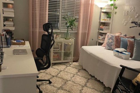 Copropriété à louer à Doral, Floride: 3 chambres, 109.35 m2 № 2008191 - photo 24