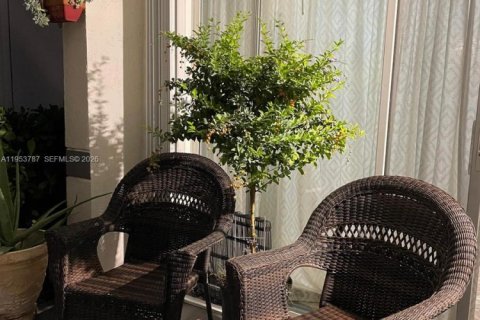 Copropriété à louer à Doral, Floride: 3 chambres, 109.35 m2 № 2008191 - photo 28