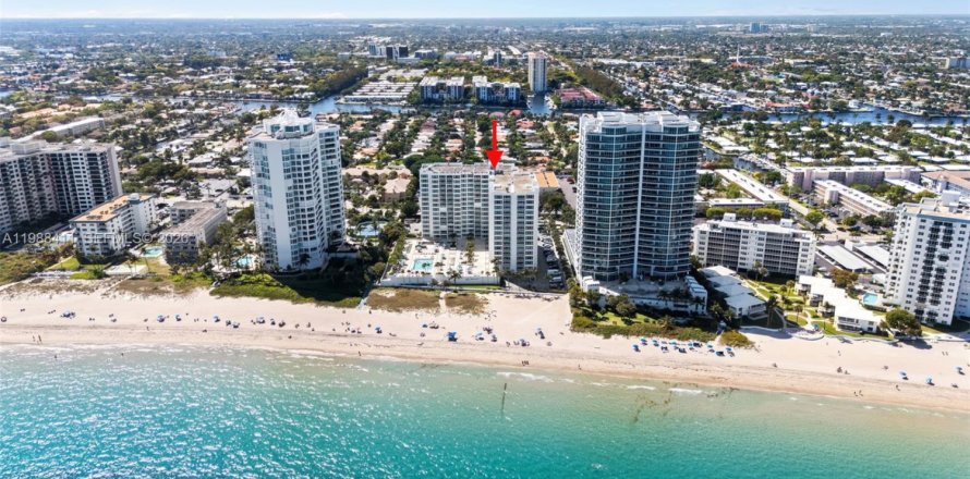 Condominio en Lauderdale-by-the-Sea, Florida, 1 dormitorio  № 2057367