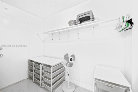 Condominio en venta en Lauderdale-by-the-Sea, Florida, 1 dormitorio, 103.68 m2 № 2057367 - foto 22