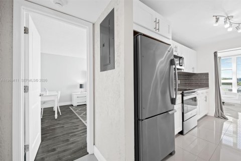 Condominio en venta en Lauderdale-by-the-Sea, Florida, 1 dormitorio, 103.68 m2 № 2057367 - foto 6