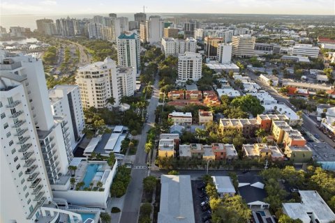 Condo in Sarasota, Florida, 1 bedroom  № 2225975 - photo 28