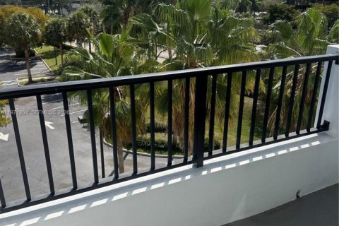 Copropriété à louer à Fort Lauderdale, Floride: 1 chambre, 70.23 m2 № 2032738 - photo 14