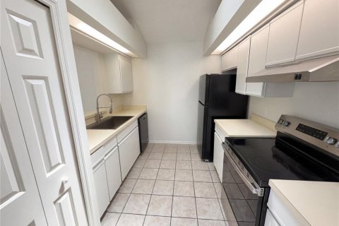 Villa ou maison à vendre à Orlando, Floride: 2 chambres, 94.76 m2 № 2120075 - photo 2