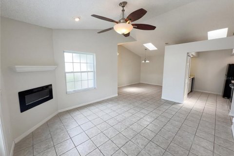 Villa ou maison à vendre à Orlando, Floride: 2 chambres, 94.76 m2 № 2120075 - photo 3