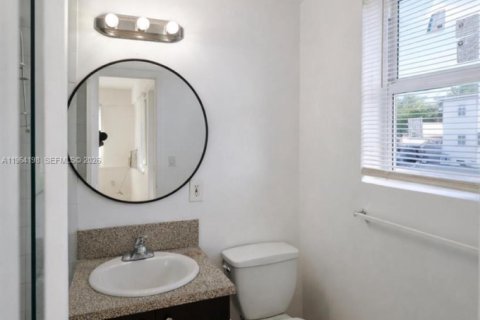 Apartment in Miami, Florida 1 bedroom № 2026654 - photo 4