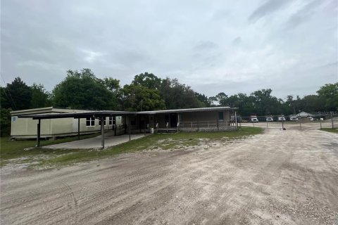 Immobilier commercial à vendre à Spring Hill, Floride: 62.43 m2 № 1919182 - photo 1