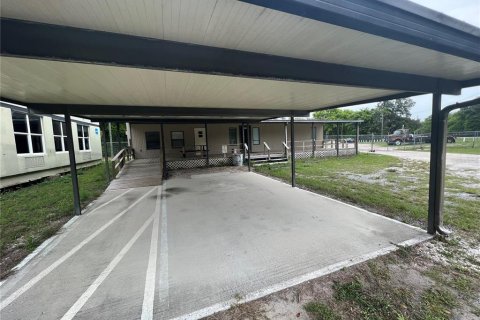 Immobilier commercial à vendre à Spring Hill, Floride: 62.43 m2 № 1919182 - photo 2