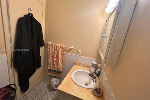 Condominio en venta en Stuart, Florida, 1 dormitorio, 69.4 m2 № 1993580 - foto 21