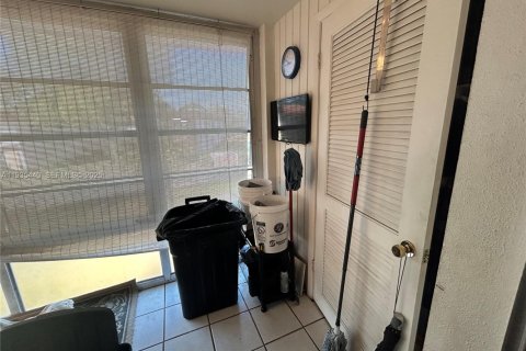 Condominio en venta en Stuart, Florida, 1 dormitorio, 69.4 m2 № 1993580 - foto 24