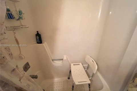 Condominio en venta en Stuart, Florida, 1 dormitorio, 69.4 m2 № 1993580 - foto 20