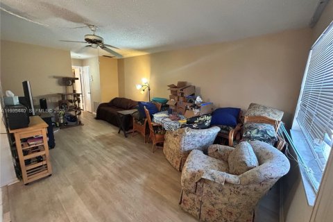 Condominio en venta en Stuart, Florida, 1 dormitorio, 69.4 m2 № 1993580 - foto 28