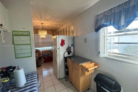 Condominio en venta en Stuart, Florida, 1 dormitorio, 69.4 m2 № 1993580 - foto 5