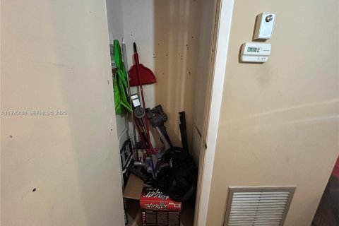 Condominio en venta en Stuart, Florida, 1 dormitorio, 69.4 m2 № 1993580 - foto 15