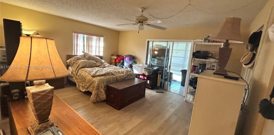 Condominio en Stuart, Florida, 1 dormitorio № 1993580