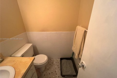 Condominio en venta en Stuart, Florida, 1 dormitorio, 69.4 m2 № 1993580 - foto 12