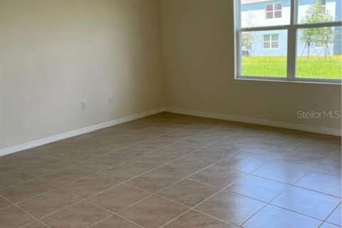 House in Haines City, Florida 5 bedrooms, 241.64 sq.m. № 1903400 - photo 8