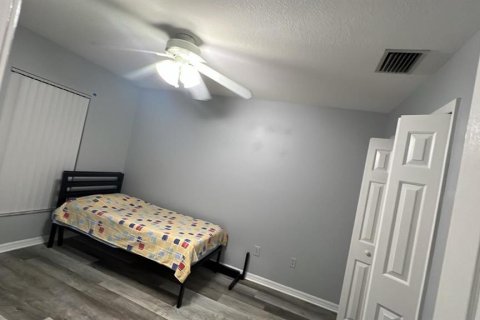 Touwnhouse à vendre à Tampa, Floride: 3 chambres, 141.58 m2 № 2204966 - photo 13