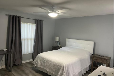 Touwnhouse à vendre à Tampa, Floride: 3 chambres, 141.58 m2 № 2204966 - photo 18