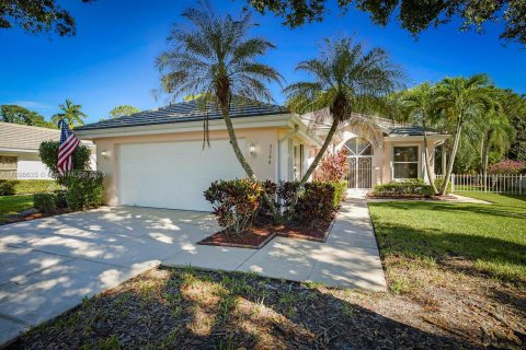 Villa ou maison à vendre à Hobe Sound, Floride: 3 chambres, 187.38 m2 № 1950100 - photo 2