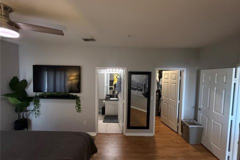 Condo in Tampa, Florida, 2 bedrooms  № 1676070 - photo 21